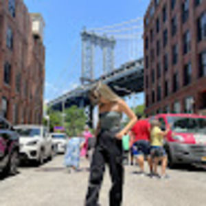 Meet your Posher, Carolina